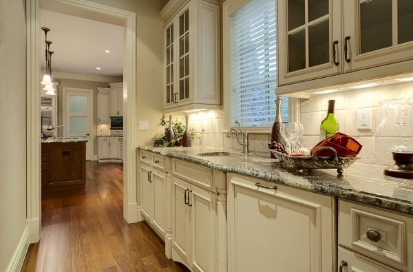 Butlers Pantry Installation in New Braunfels