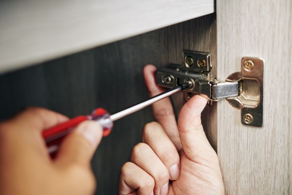 Cabinet Hinge Installation in New Braunfels